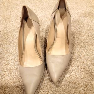 Calvin Klein closed toe heel size 9.5